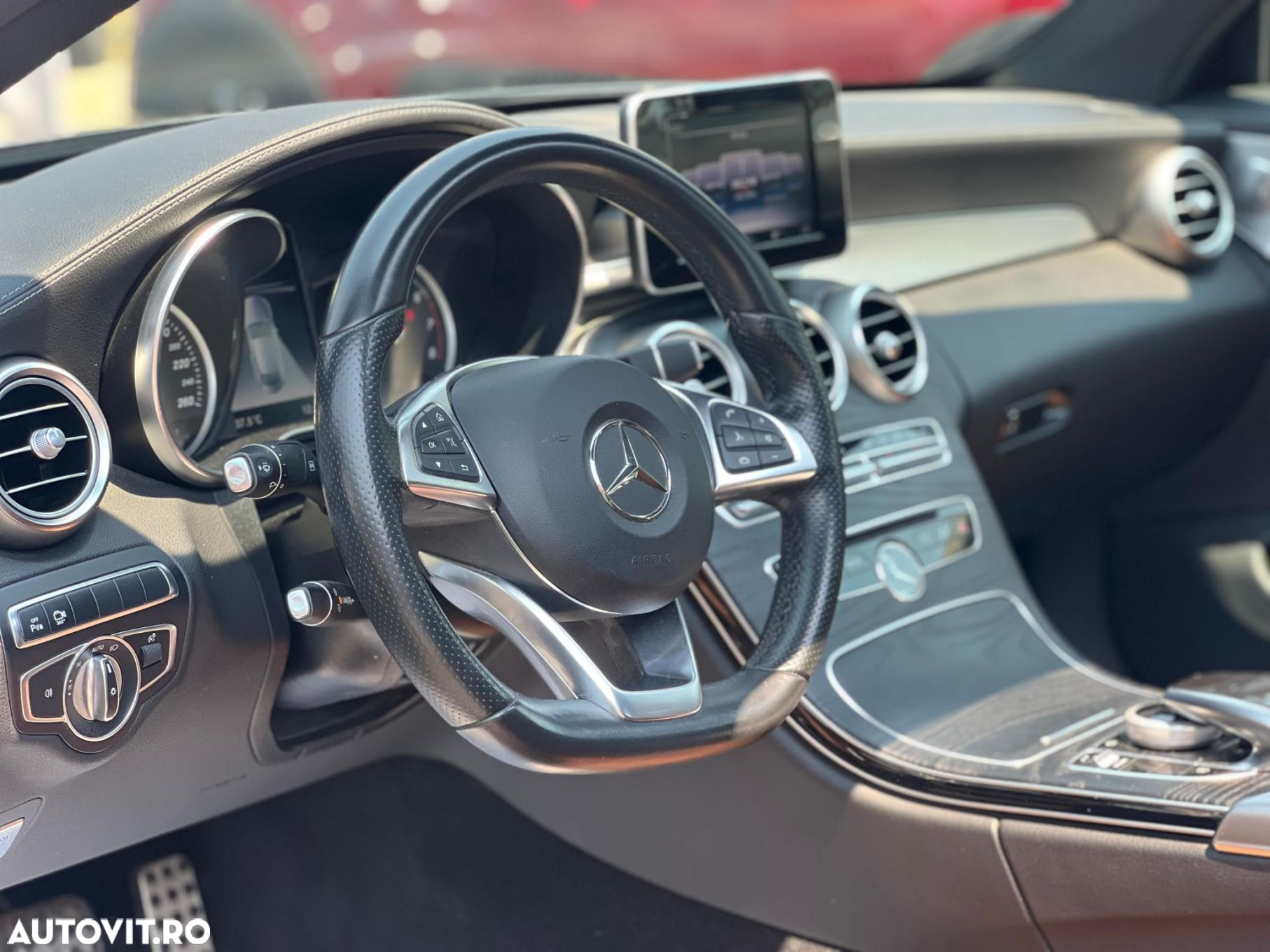 Mercedes-Benz C - 12
