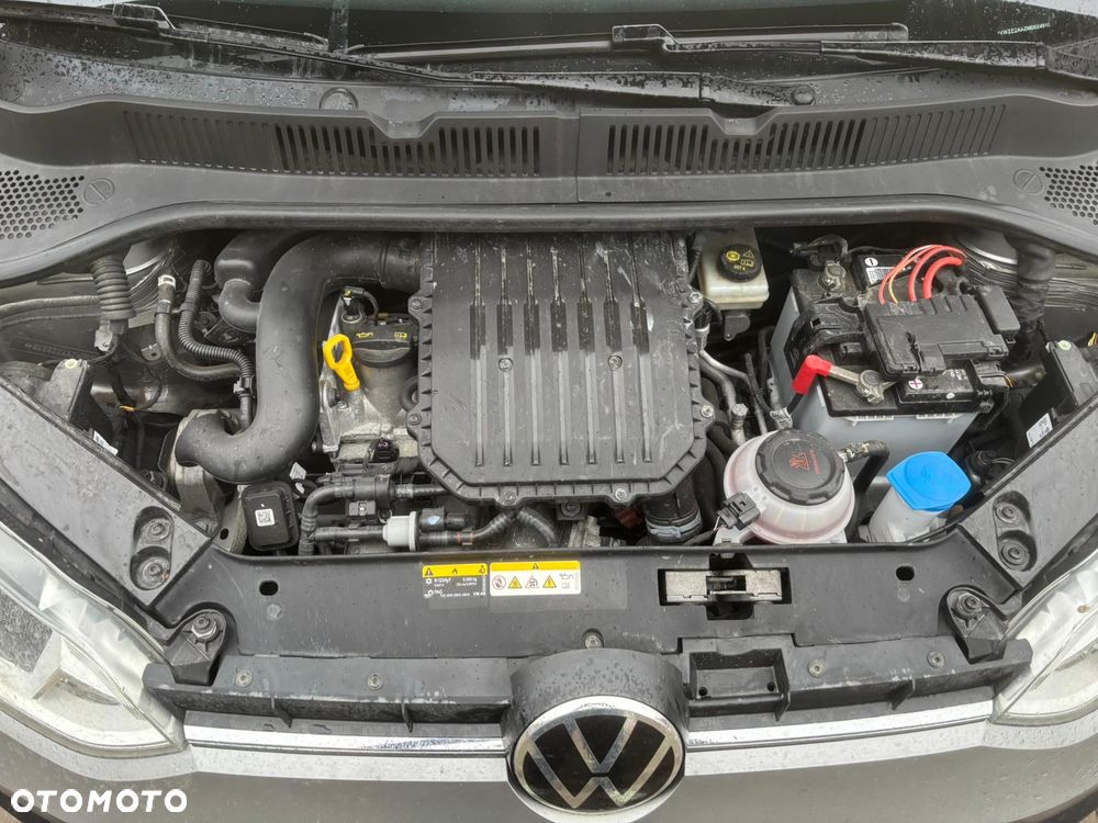 Volkswagen up! Active - 14