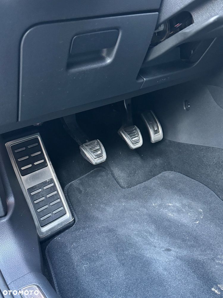 Volkswagen Golf VII 2.0 TDI BMT GTD - 19