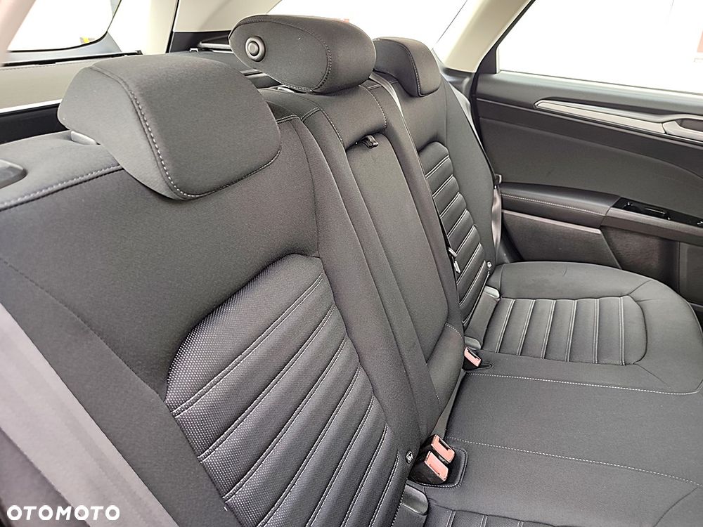 Ford Mondeo - 21