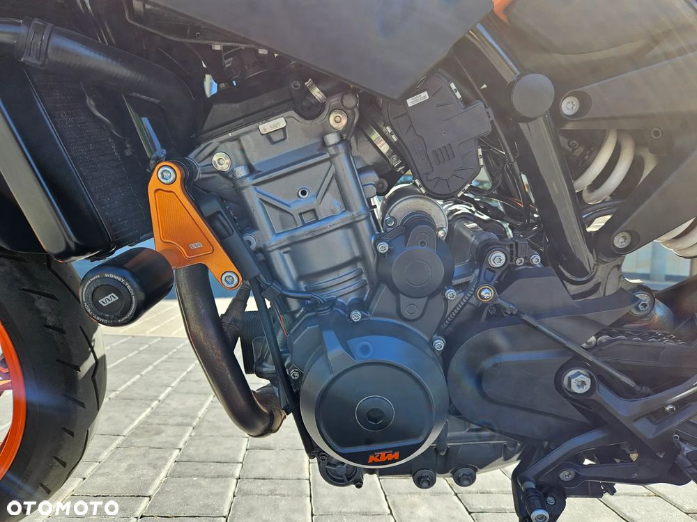 KTM Duke 790 - 13