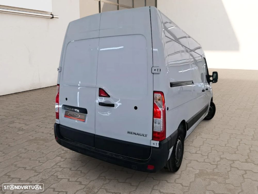 Renault Master 2.3 Dci 135CV L2H2 *GPS/AC/com IVA DEDUTÍVEL - 2