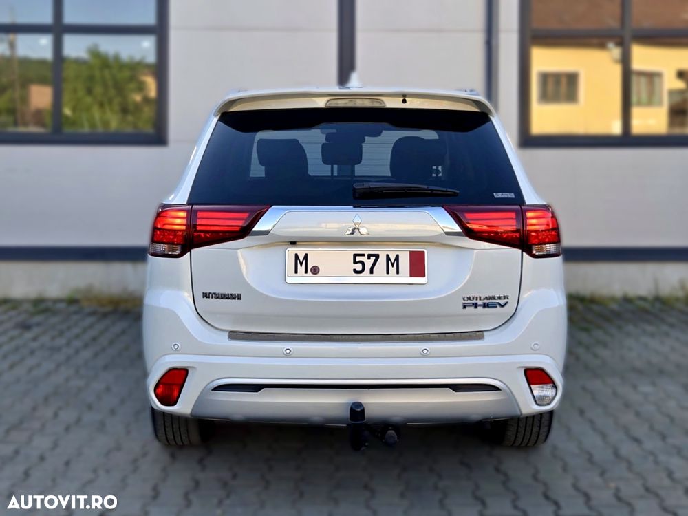Mitsubishi Outlander - 39