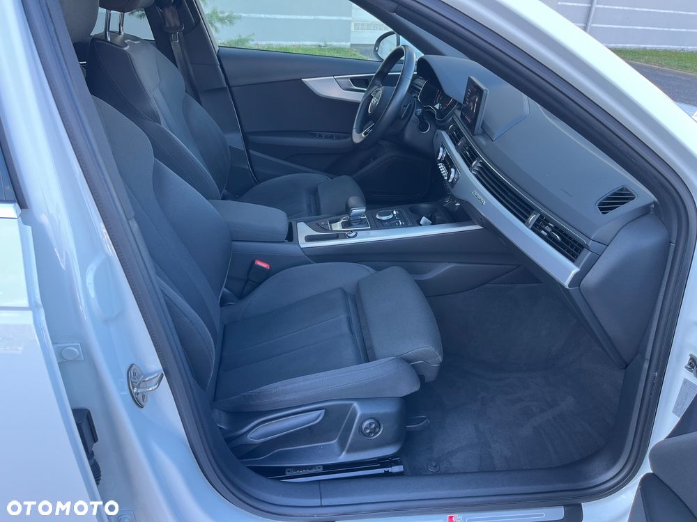 Audi A4 Avant 2.0 TDI S tronic quattro - 19