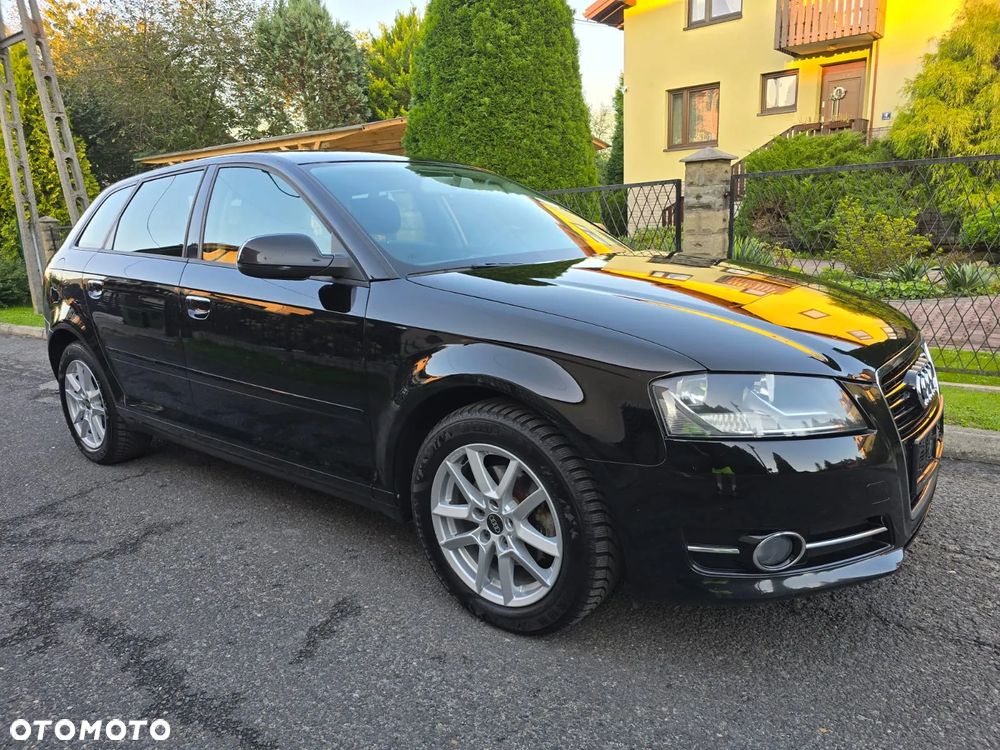 Audi A3 Sportback 1.2 TFSI Attraction - 4