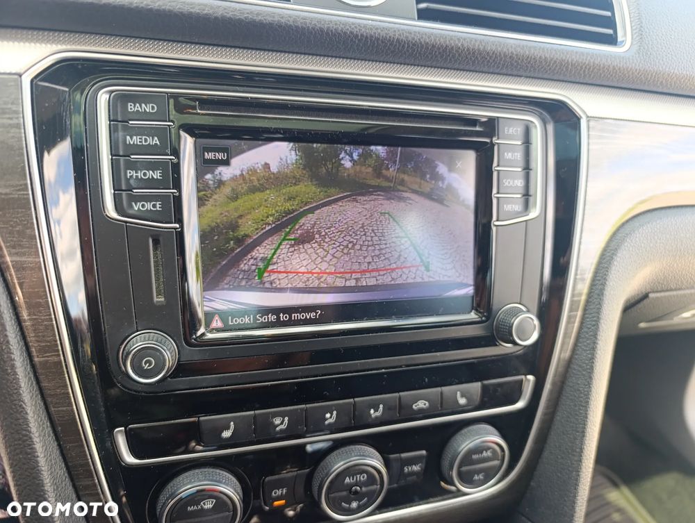 Volkswagen Passat 1.8 TSI BMT Highline DSG - 19