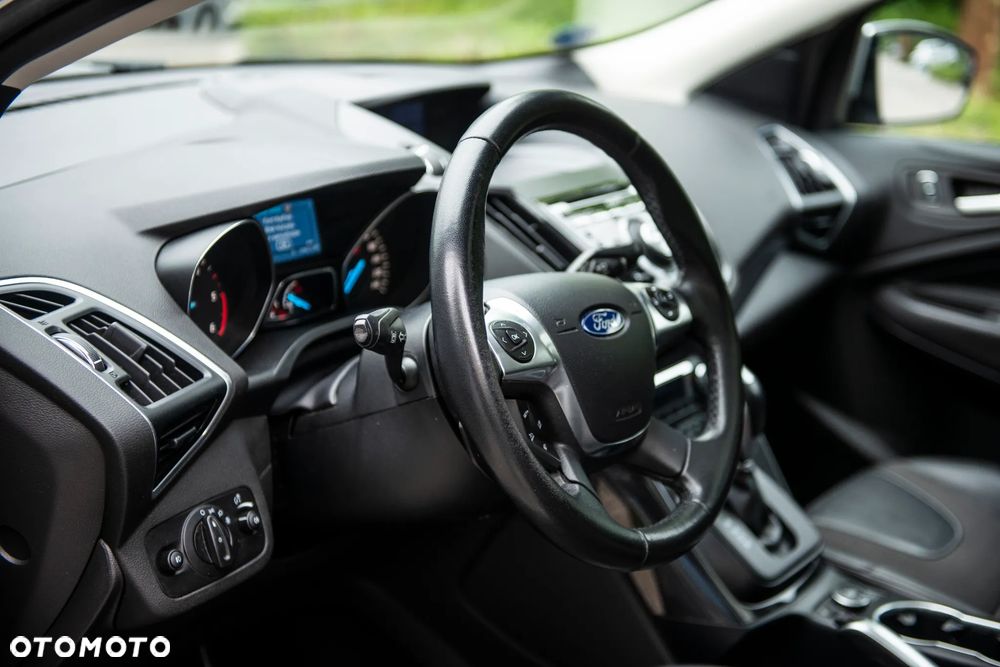 Ford Kuga 2.0 TDCi 4x4 Titanium - 16
