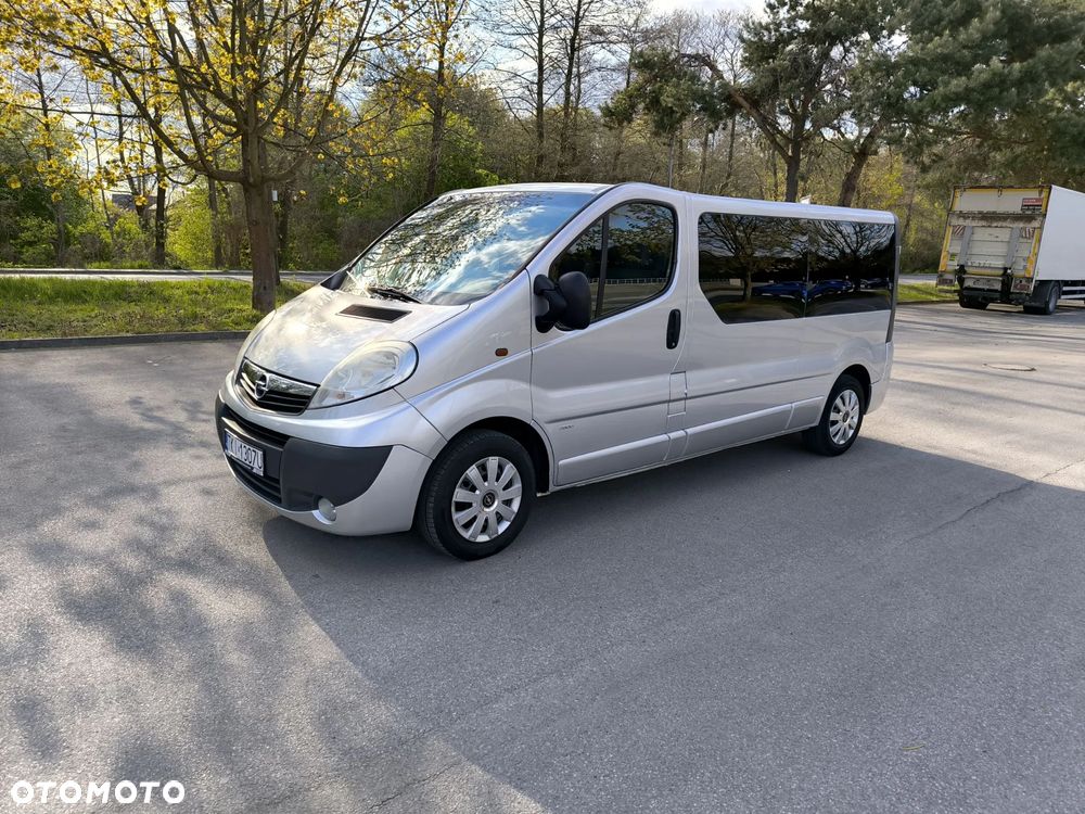 Opel Vivaro L2H1 2.9t - 35