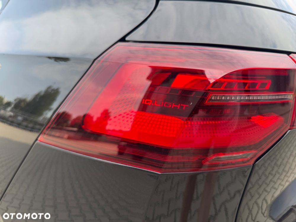 Volkswagen Golf - 12