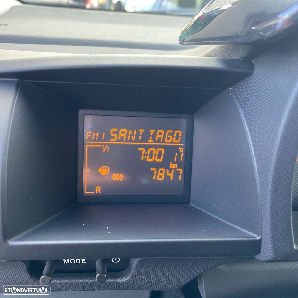 Toyota iQ 1.0 VVT-i 2 - 6