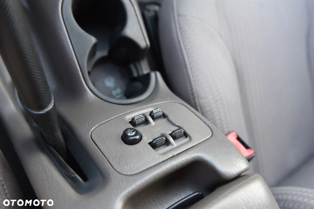 Jeep Liberty 2.4 4x4 - 23