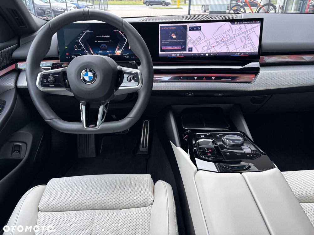 BMW Seria 5 520d xDrive mHEV M Sport - 37