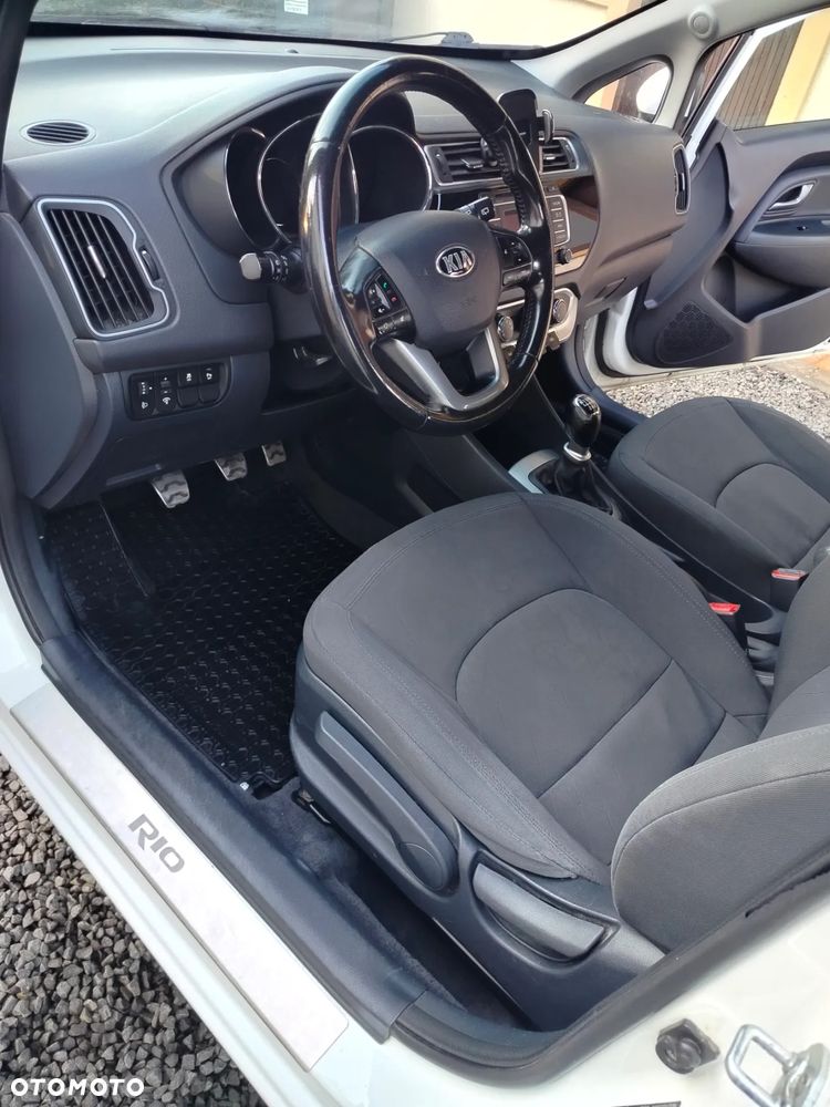 Kia Rio 1.1 CRDI Attract - 15
