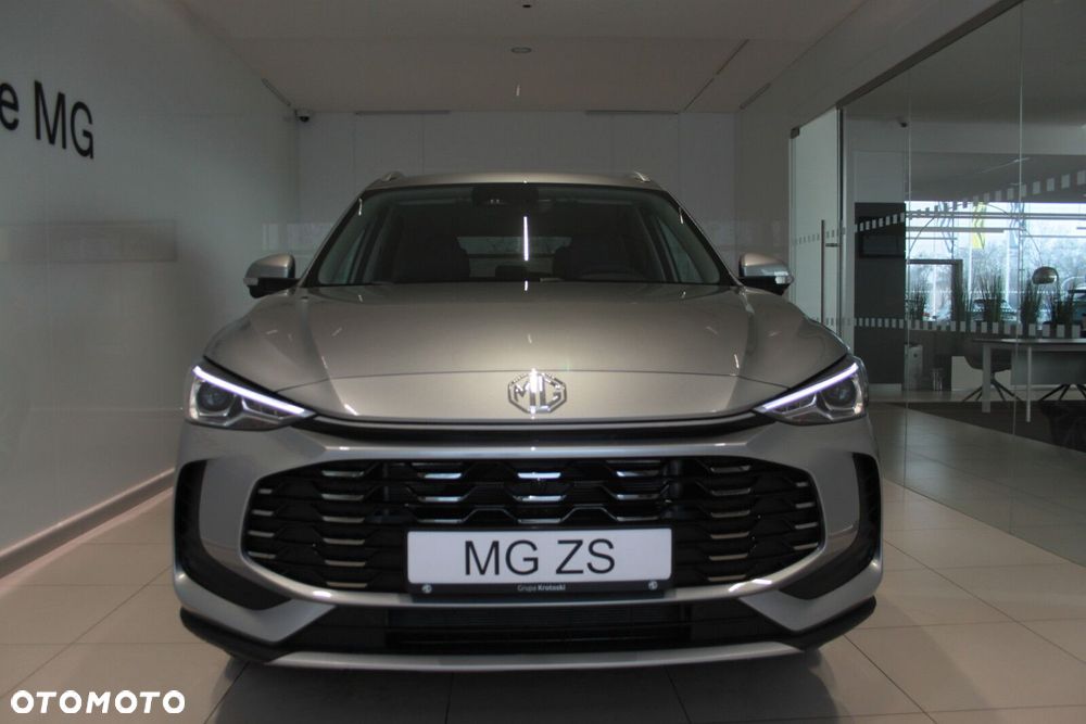 MG ZS Hybrid+ - 4