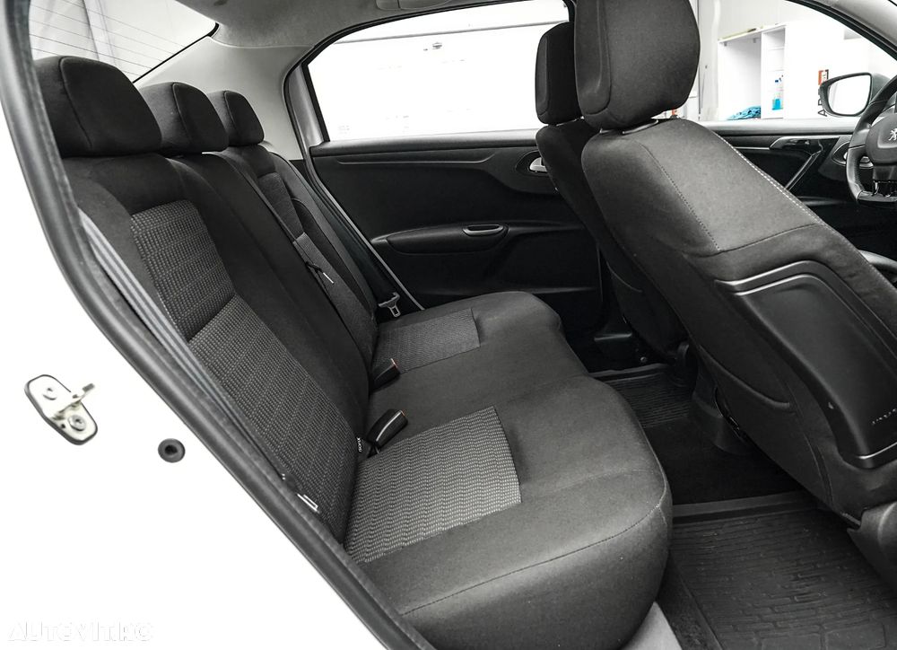 Peugeot 301 1.5 BlueHDI FAP Allure - 17