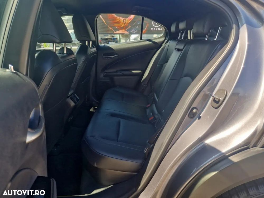 Lexus UX 250h E-FOUR Luxury ML - 11