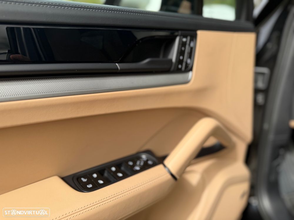 Porsche Cayenne E-Hybrid Tiptronic S - 18