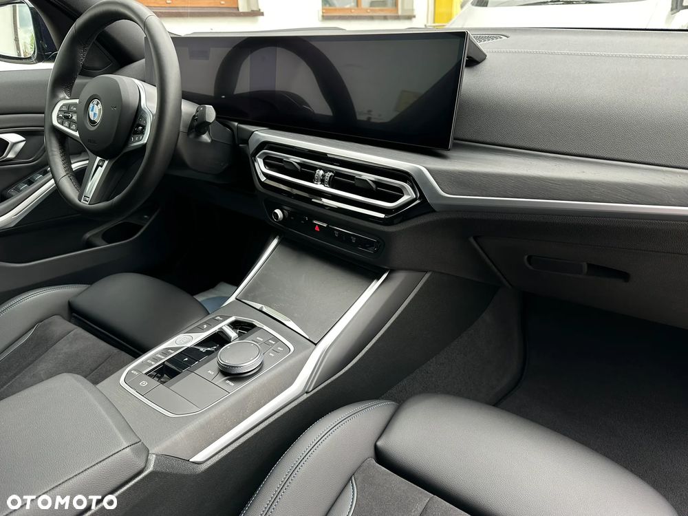 BMW Seria 3 320d xDrive mHEV M Sport sport - 28