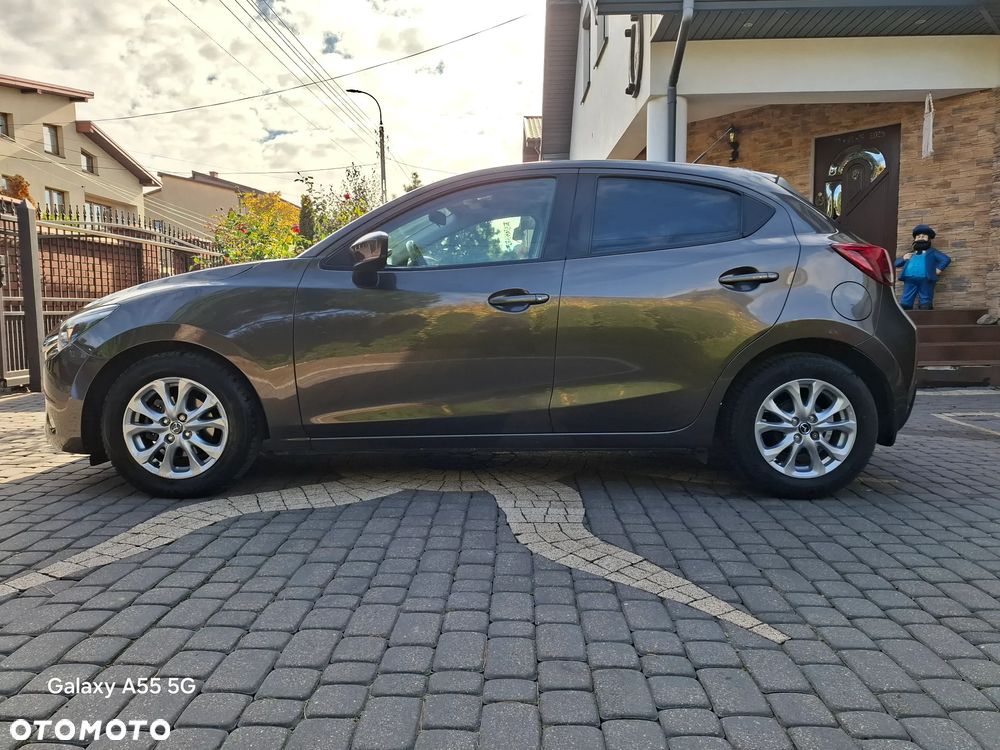 Mazda 2 - 3