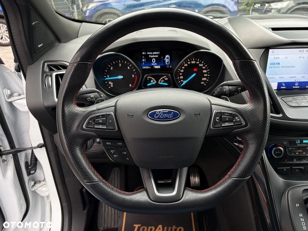 Ford Kuga 2.0 TDCi 2x4 ST-Line - 22