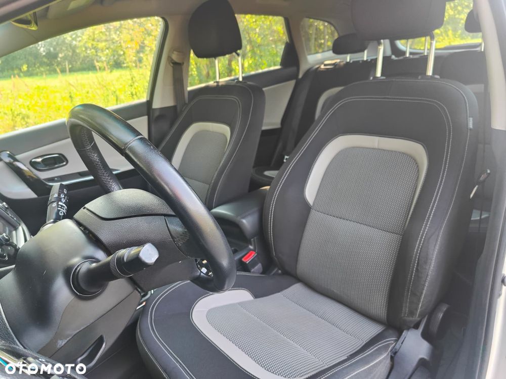 Kia Ceed 1.6 CRDi Spirit - 11