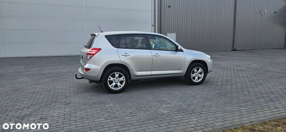 Toyota RAV4 2.0 VVT-i Sol - 13