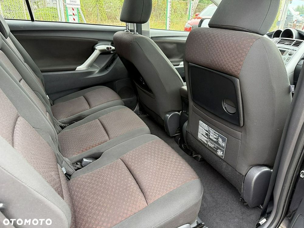 Toyota Verso - 10