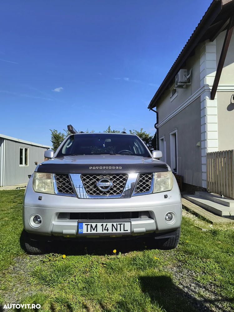 Nissan Pathfinder 2.5 dCi Aut LE - 11