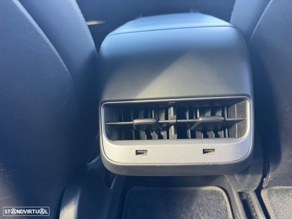 Tesla Model 3 Standard RWD Plus - 38