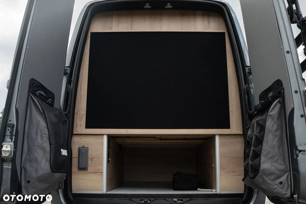 Mercedes-Benz Sprinter - 33