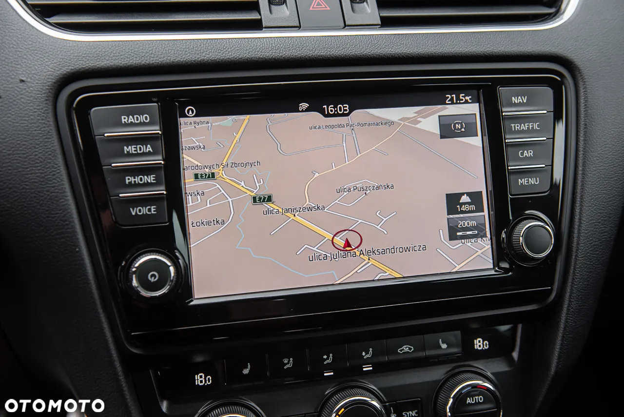 Skoda Octavia Combi 2.0 TDI 4x4 DSG RS - 22