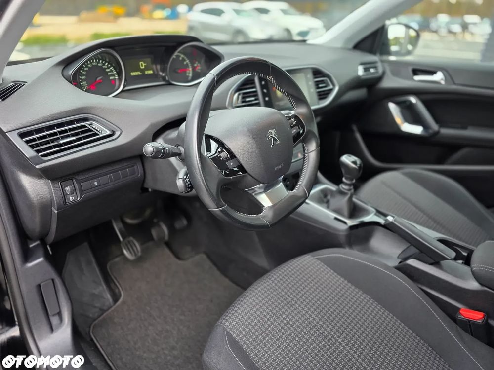 Peugeot 308 - 14