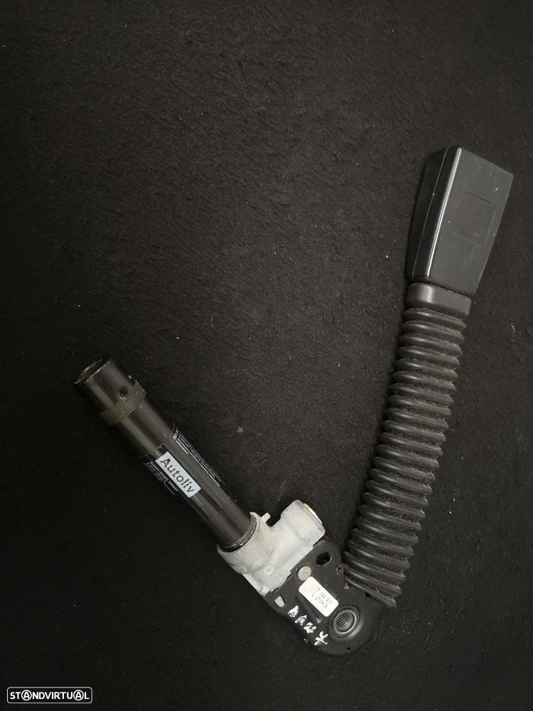 Cinto de Segurança frente esquerda  Pre-Tensor BMW7 E65 E66  2002+ (2x no estoque) - 1