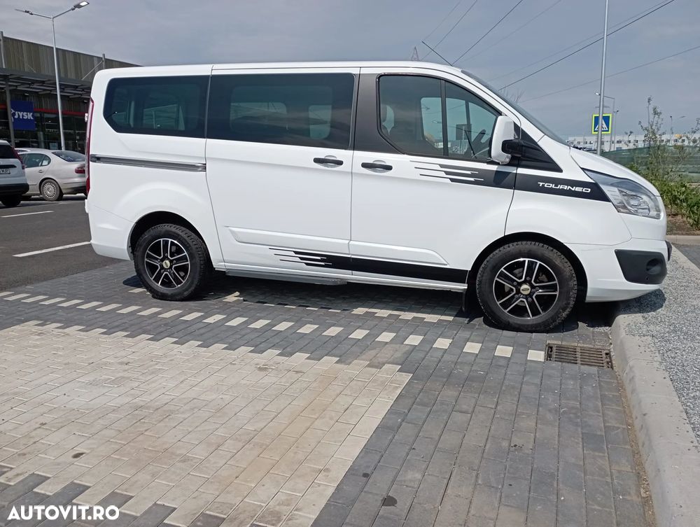 Ford Tourneo Custom - 3
