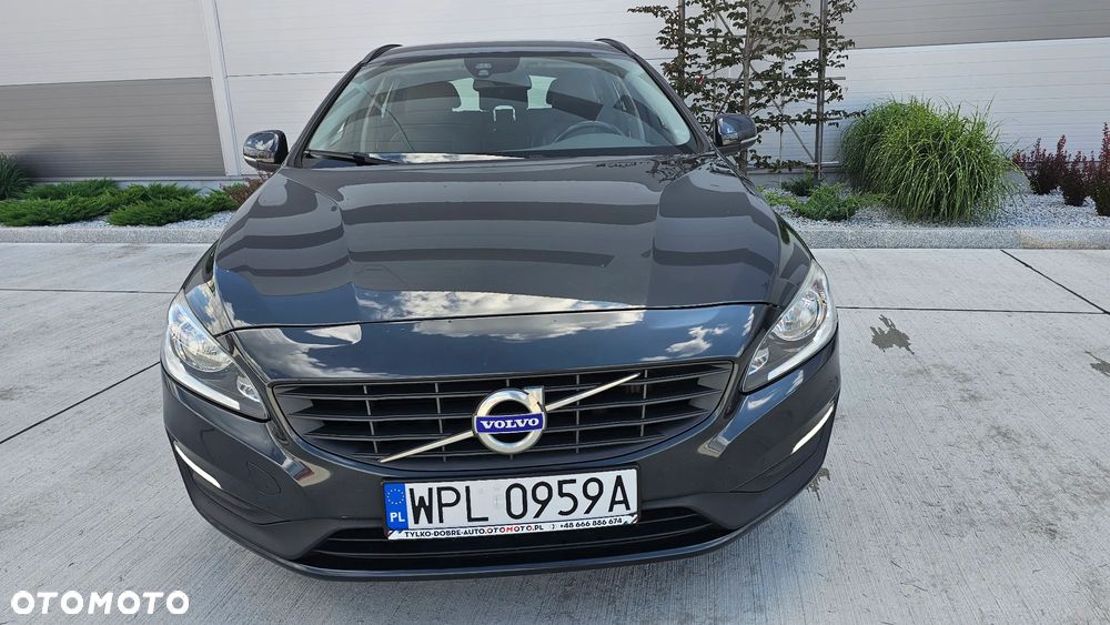 Volvo V60 D2 Drive-E Momentum - 36