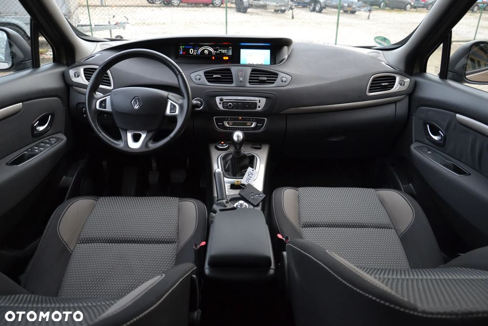 Renault Scenic dCi 110 Xmod Paris - 20