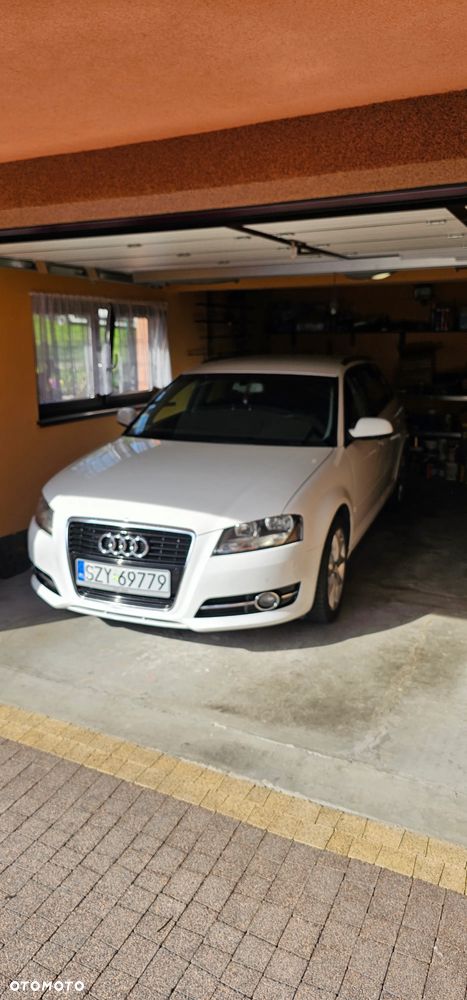 Audi A3 Sportback 1.6 TDI DPF Attraction - 26
