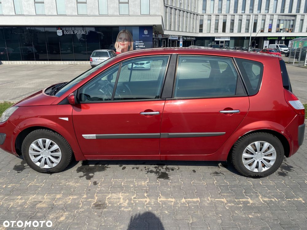 Renault Scenic 1.5 dCi Confort Authentique - 4
