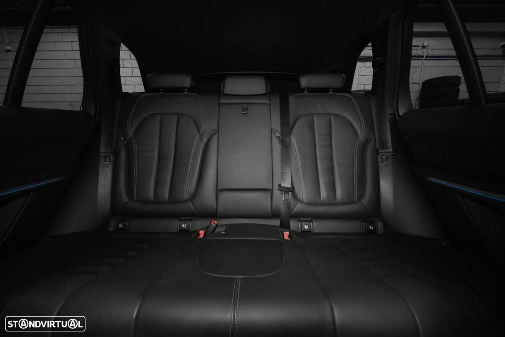 BMW X5 45 e xDrive Pack M - 12