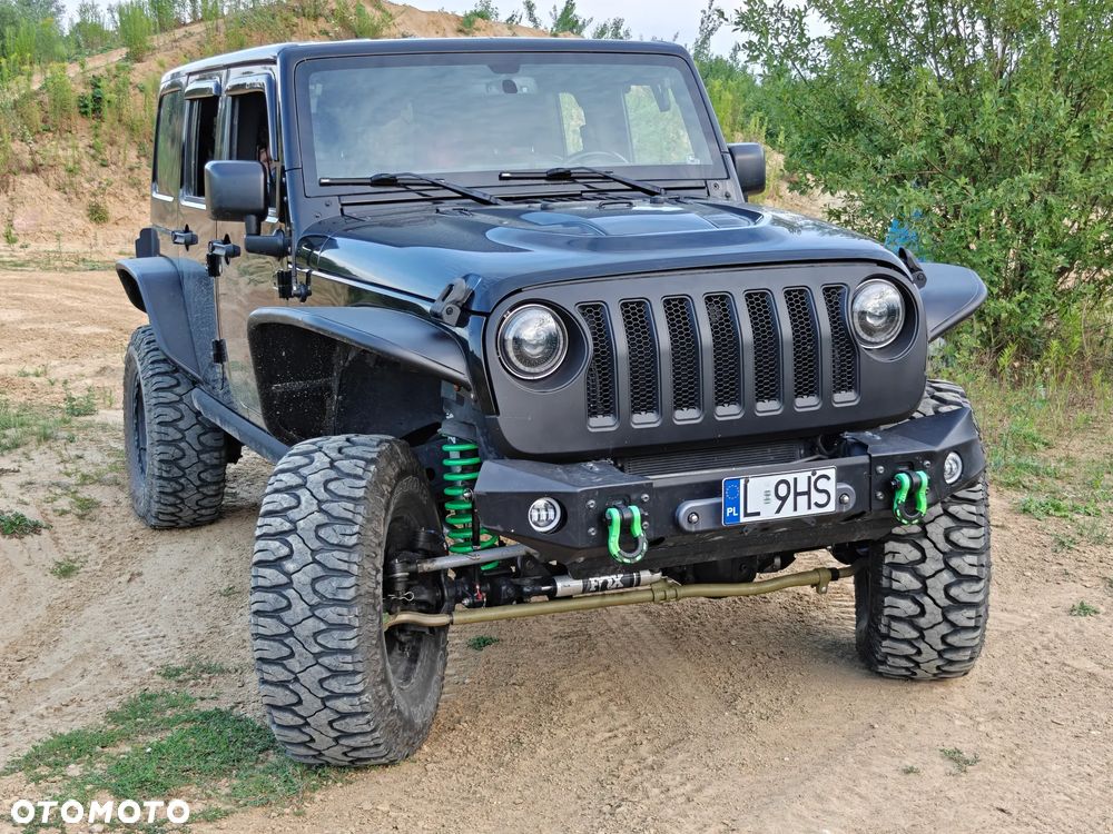 Jeep Wrangler 3.6 Unlim Sahara - 2