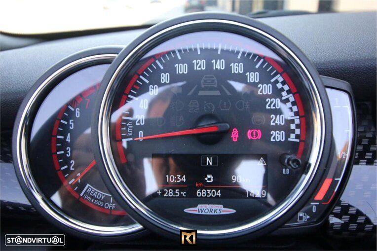 MINI Cabrio John Cooper Works - 19