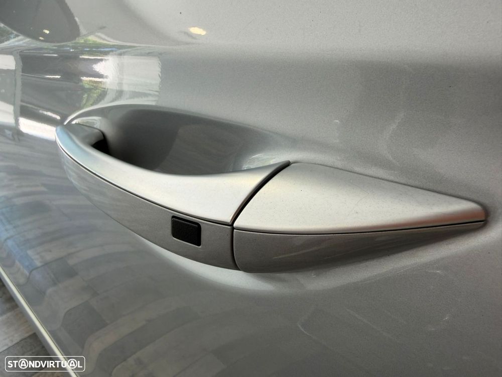 Hyundai Ioniq 1.6 GDI HEV Pack Plus - 27