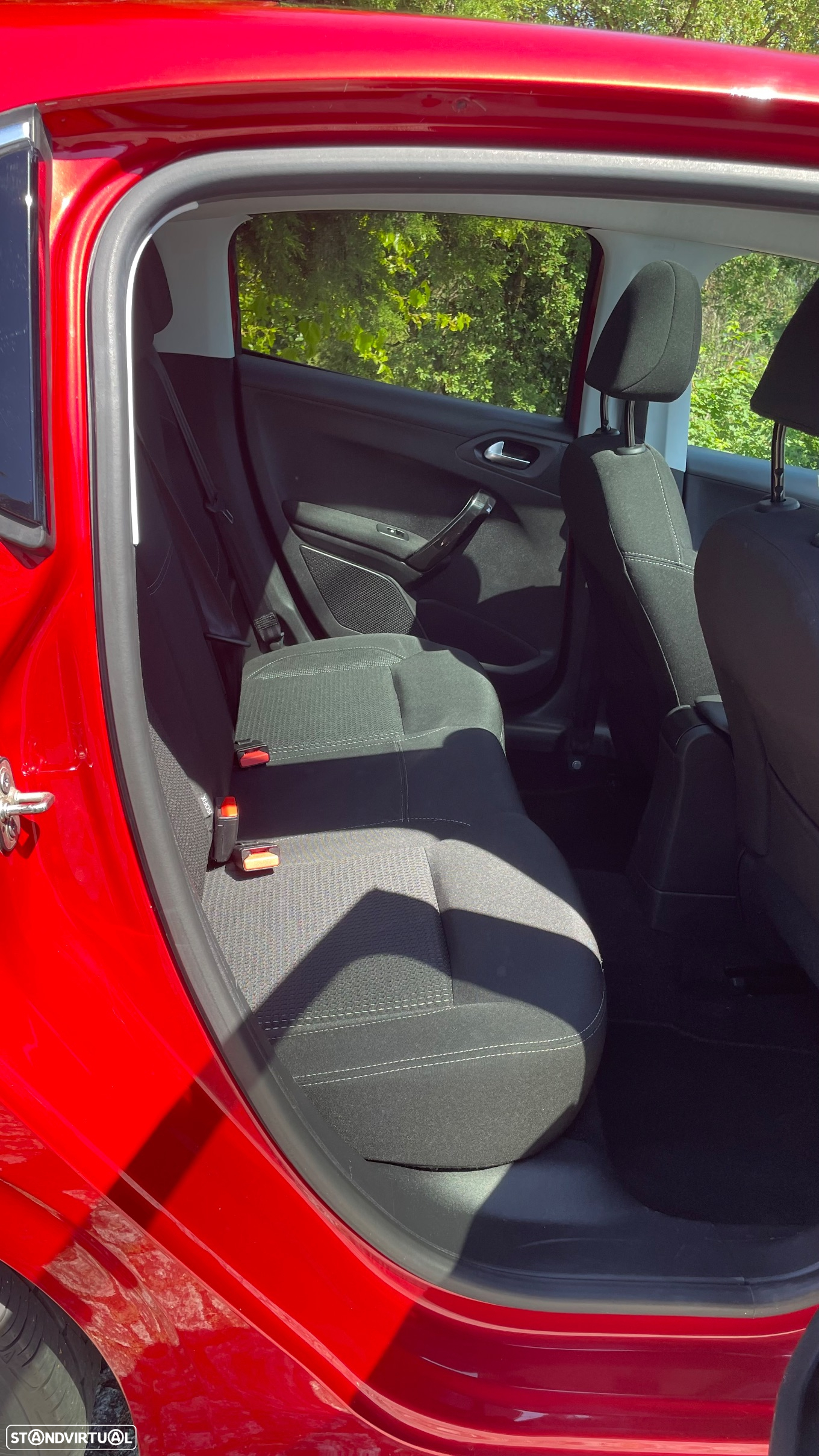 Peugeot 208 1.5 BlueHDi Allure - 22