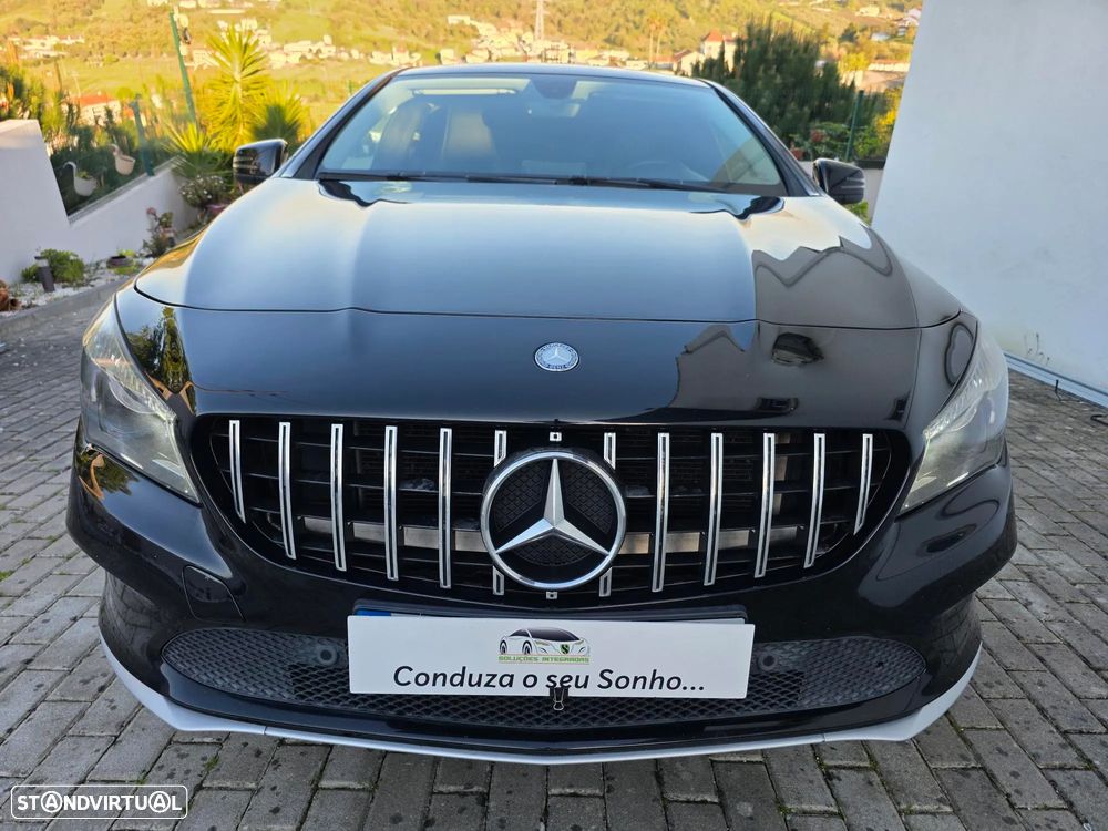 Mercedes-Benz CLA 180 d Shooting Brake AMG Line - 23