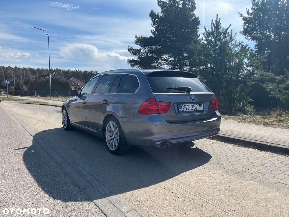 BMW Seria 3 330d xDrive DPF Edition Exclusive - 6