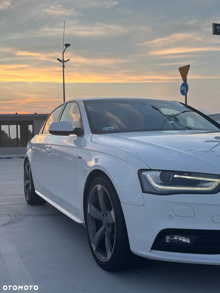 Audi A4 Limousine - 4