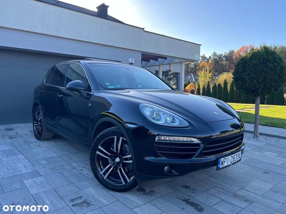 Porsche Cayenne - 1