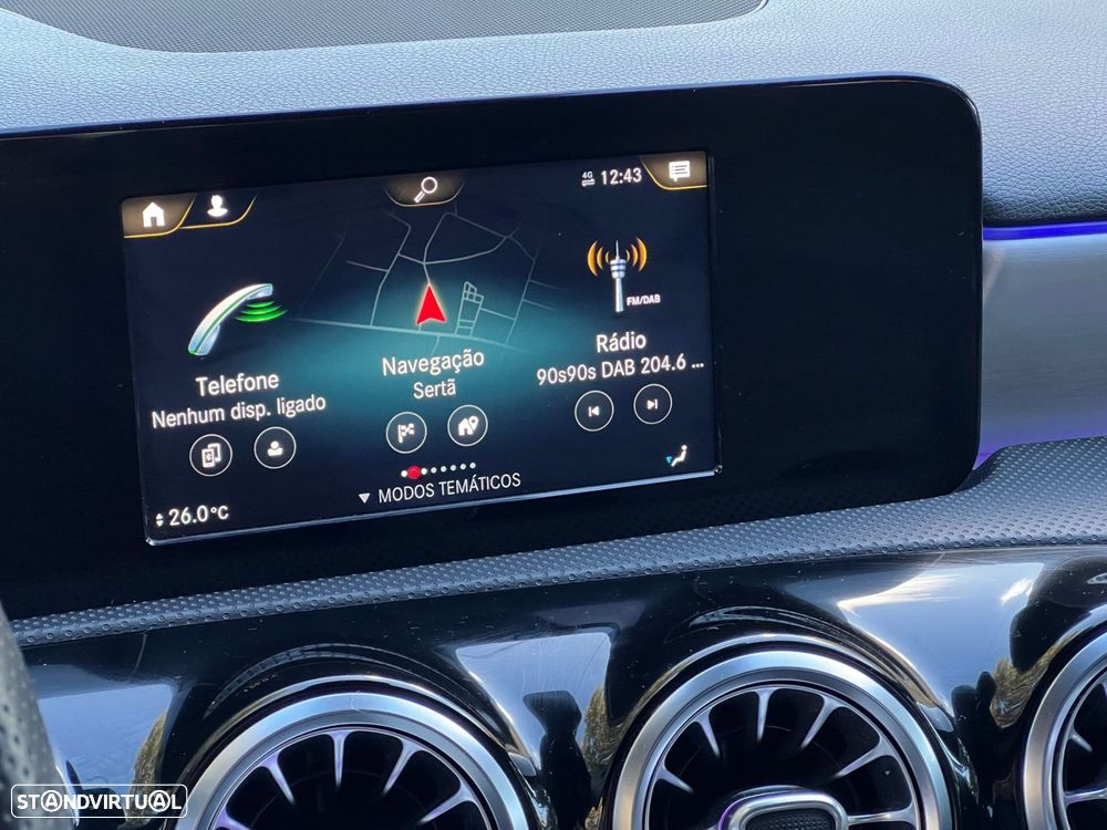 Mercedes-Benz A 250 Limousine e 8G-DCT AMG Line - 16