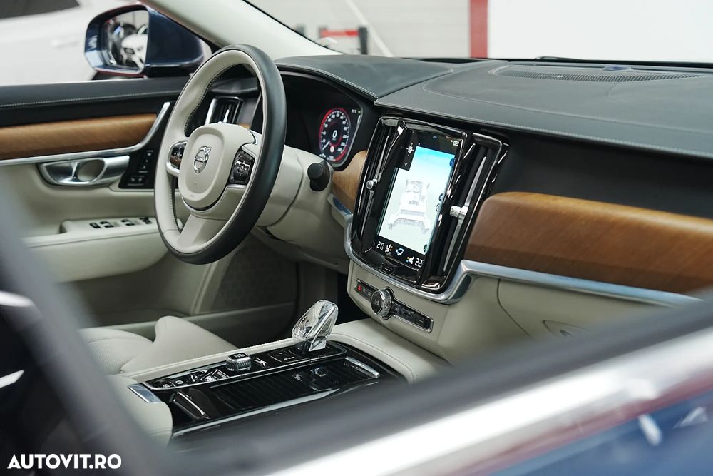Volvo S90 T8 Recharge AWD Geartronic Inscription - 19