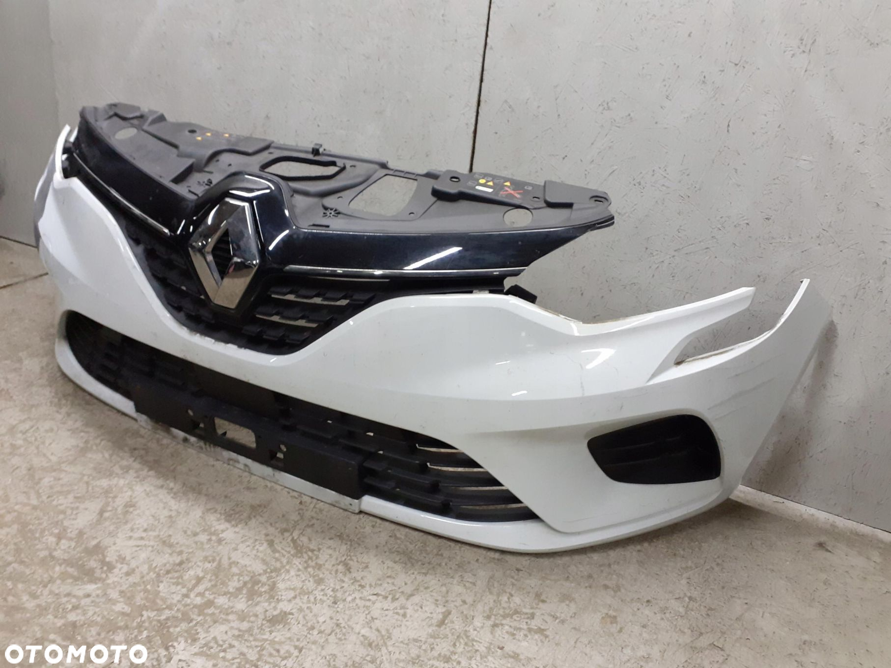 ZDERZAK PRZEDNI PRZÓD RENAULT CLIO V 5 2019-> 622541469R - 2